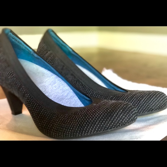 Betabrand Shoes - Betabrand Late-to-the-Gate Heel